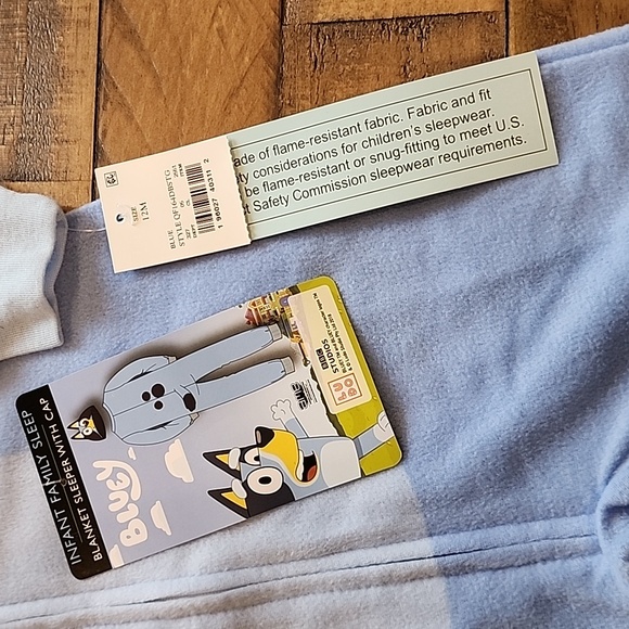 Bluey Blanket Sleeper with Cap, footless pajamas, size 12 months - Picture 7 of 15